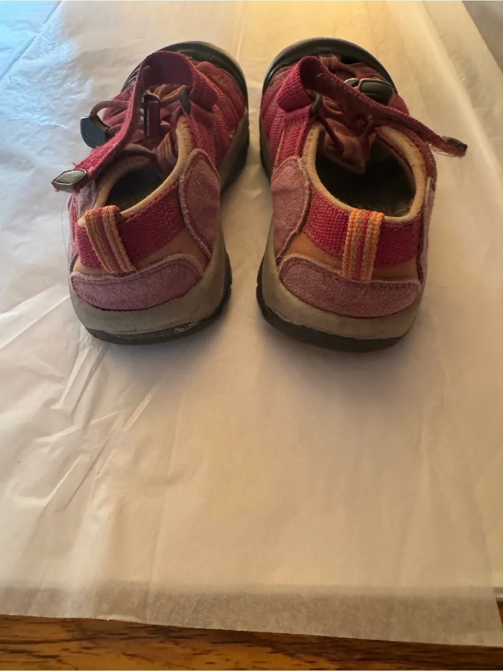 KEEN Kids Pink Outdoor Sandal Shoes size youth 1